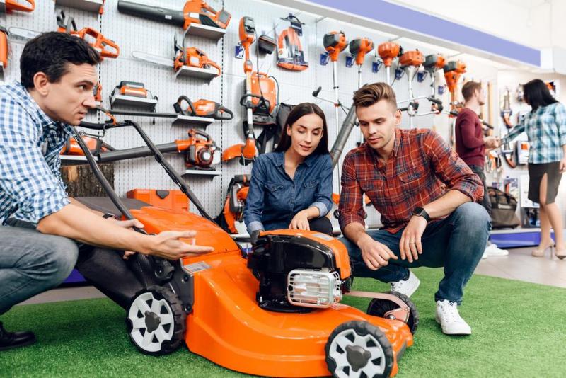 Quelle tondeuse choisir pour votre jardin ? Guide complet